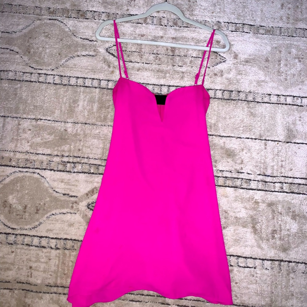 Super cute hot pink dress!